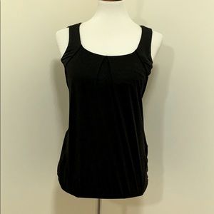 Lululemon tank with a built in bra.